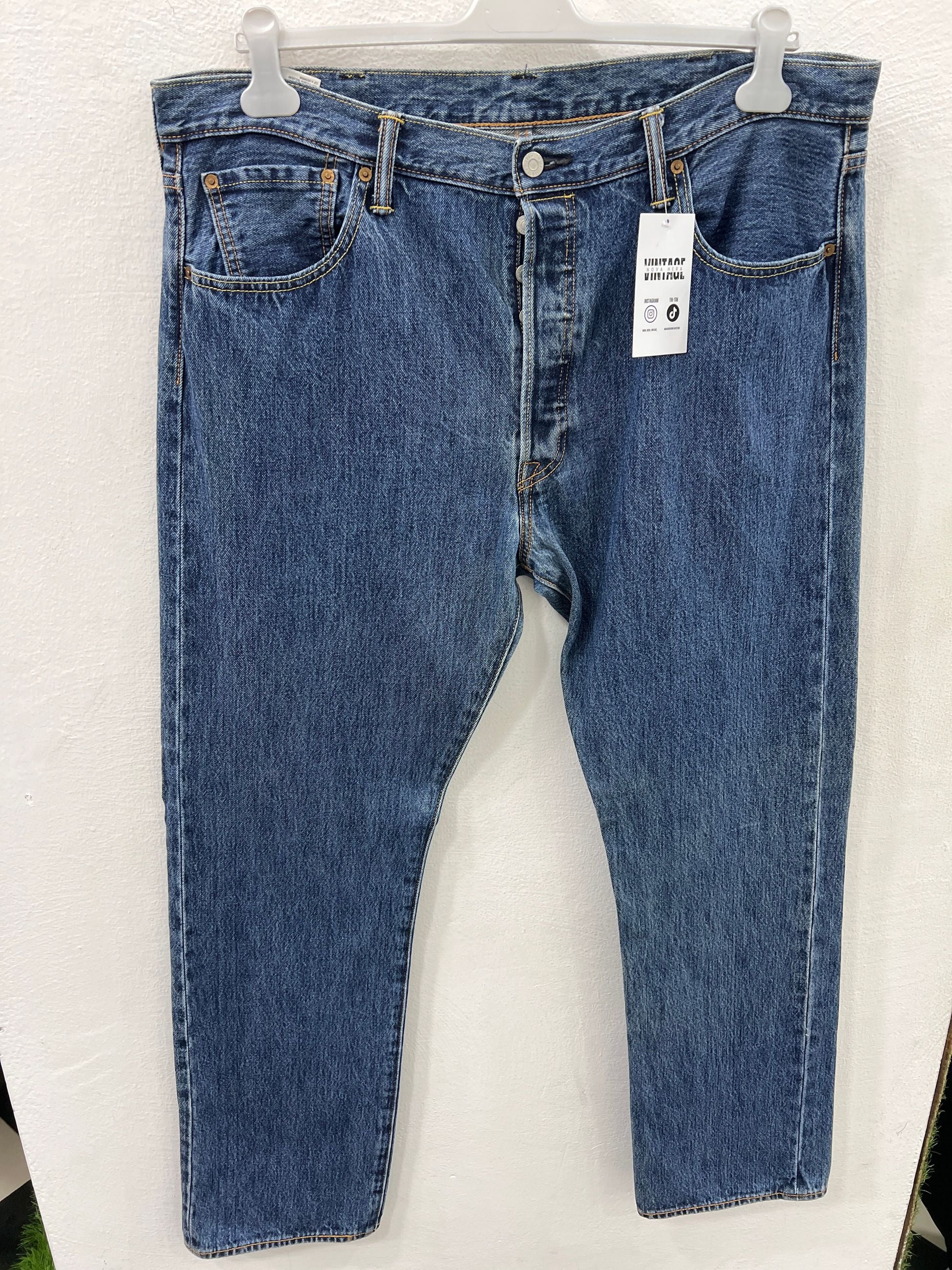 pantalone levi's